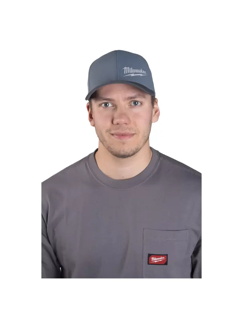 casquette-de-baseball-bleu-bcp-blu-taille-l-xl-4932493106-milwaukee (1).webp