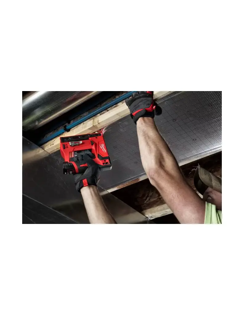 agrafeuse-12v-m12-bst-0-machine-seule-4933459634-milwaukee (8).webp