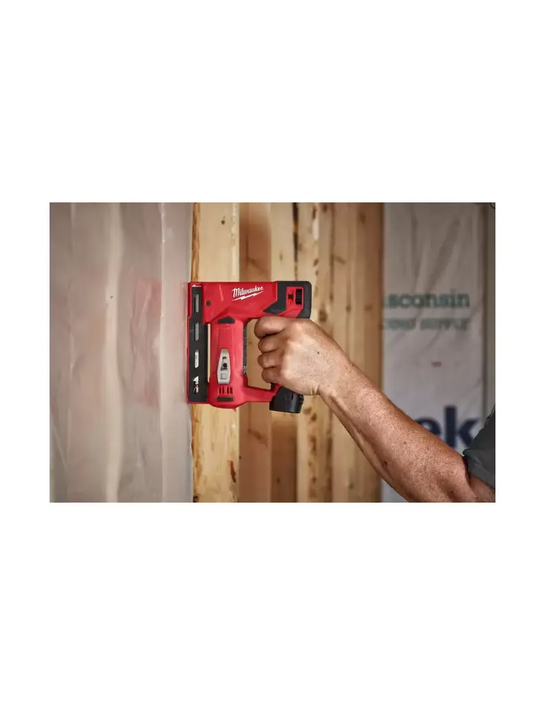agrafeuse-12v-m12-bst-0-machine-seule-4933459634-milwaukee (7).webp